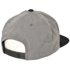 VOLCOM QUARTER FABRIC CENTER STAGE PURPLE CAPPELLO -Negozio Di Pattini 1volcom quarter fabric center stage purple cappello 1