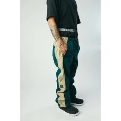 BRETHREN BASELINE TRACKPANTS COMBAT KHAKI/BEIGE GREEN PANTALONI SNOWBOARD -Negozio Di Pattini 2brethren baseline trackpants combat khaki beige green pantaloni snowboard 1200x1200